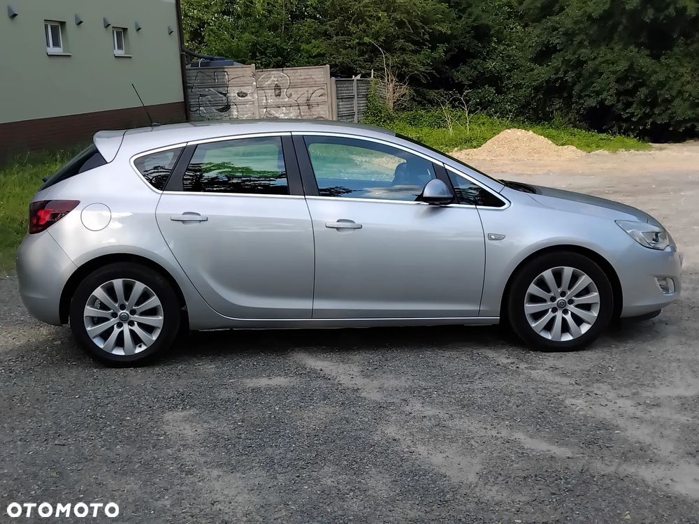 Opel Astra 2.0 CDTI DPF Automatik Cosmo - 6