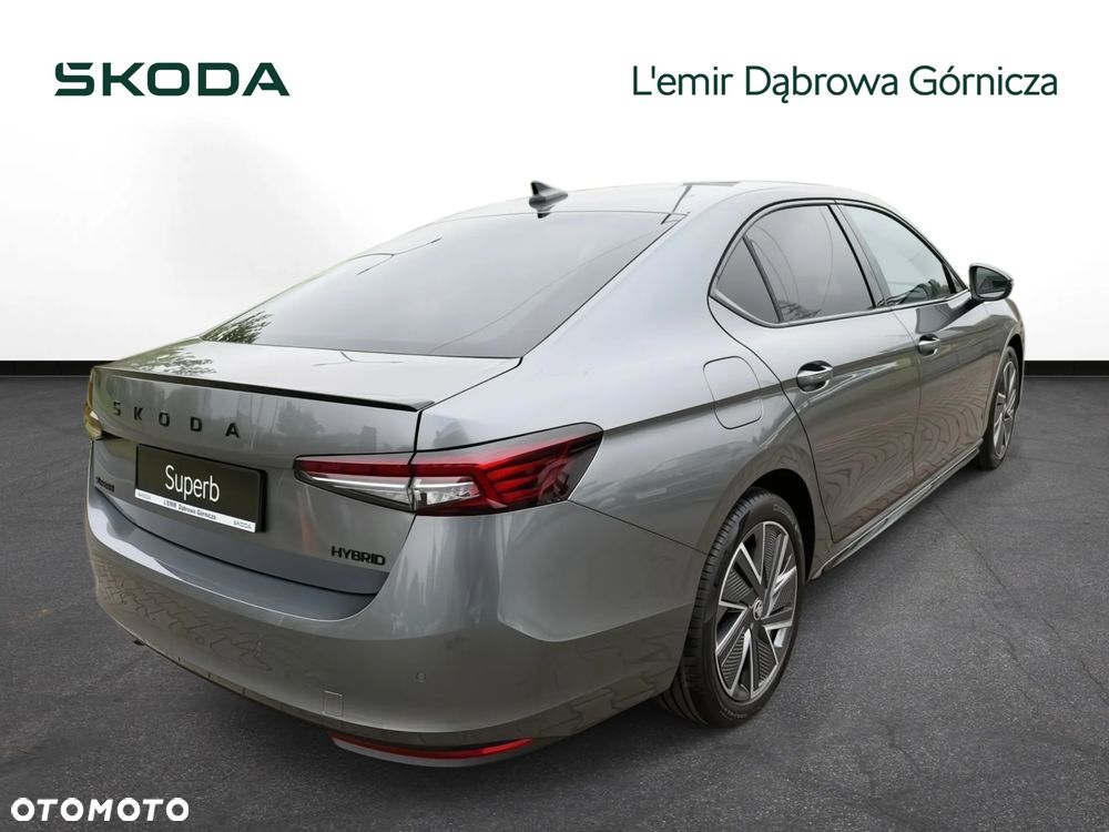 Skoda Superb 1.5 TSI Sportline DSG - 5