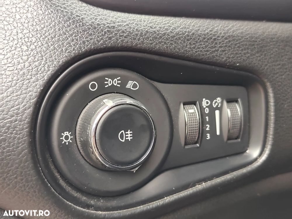 Jeep Renegade 1.0 Turbo 4x2 M6 Sport - 13