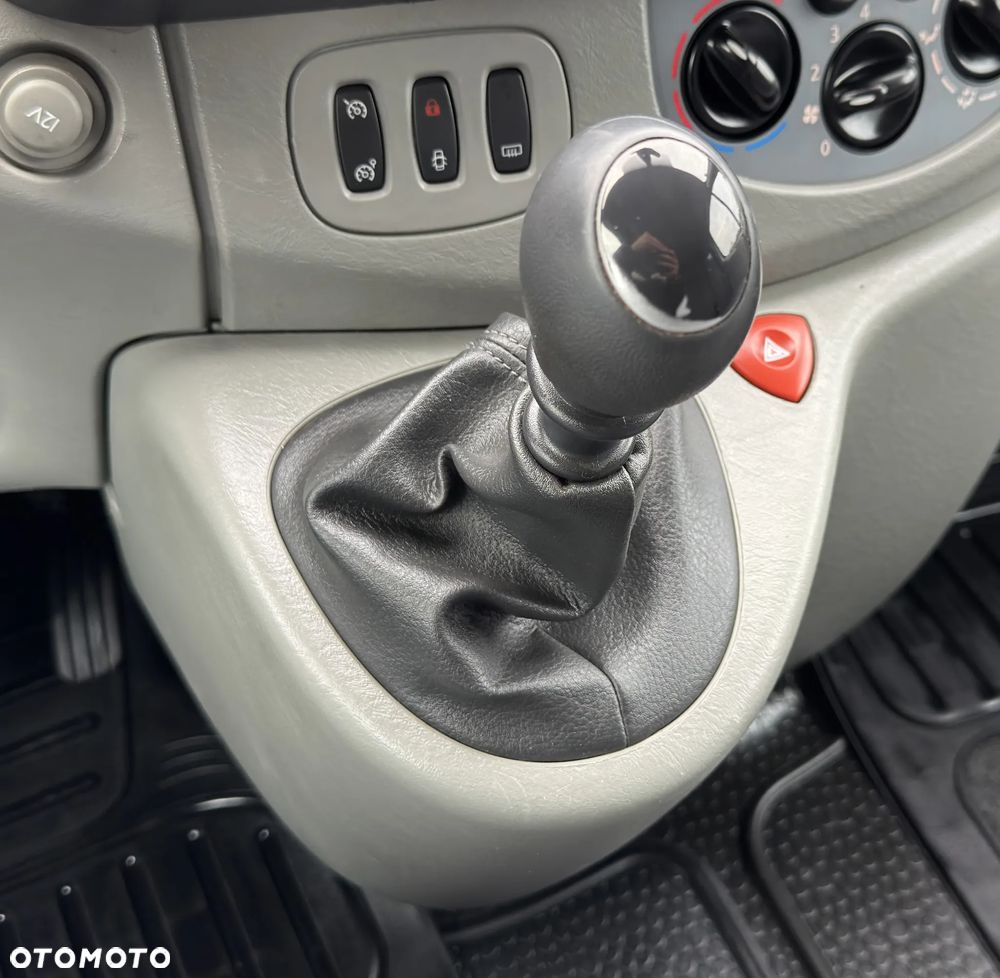 Renault Trafic L2H1 Pack Clim - 25