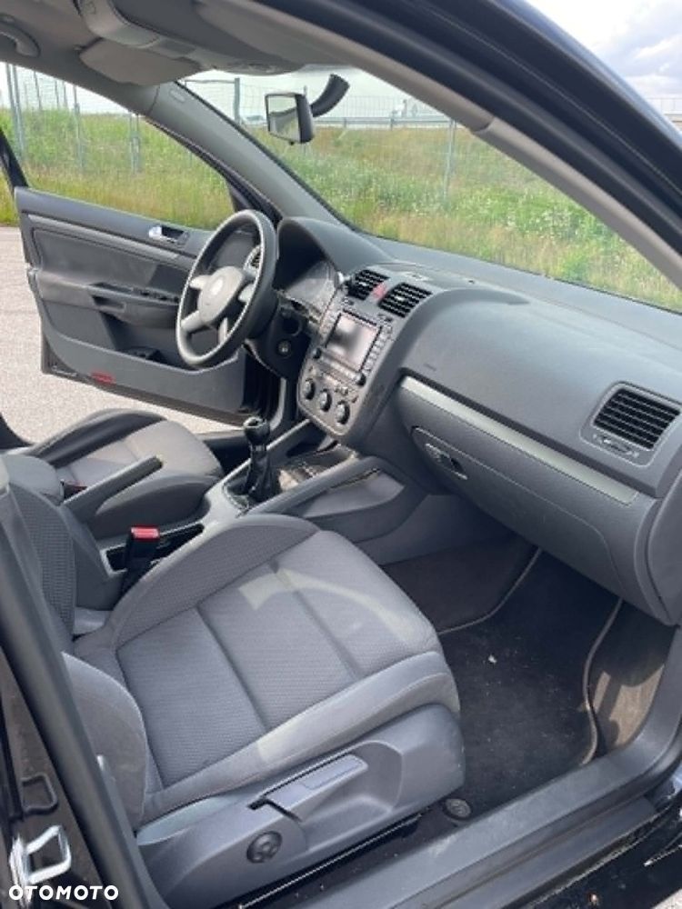 Volkswagen Golf 2.0 TDI Comfortline - 6