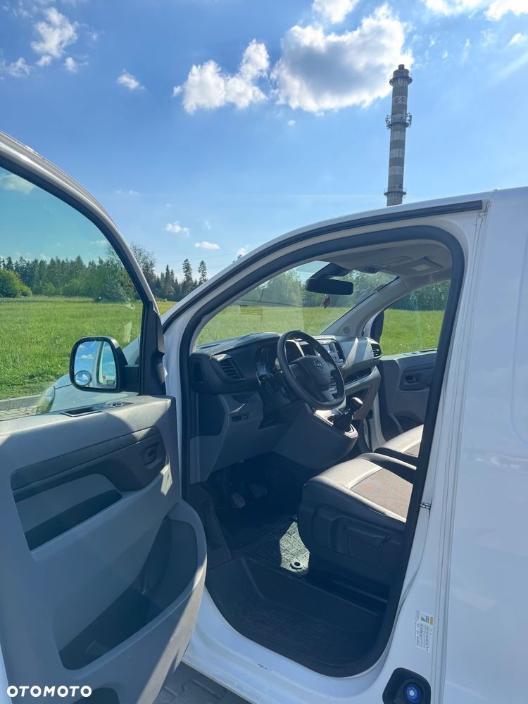Opel Vivaro - 18
