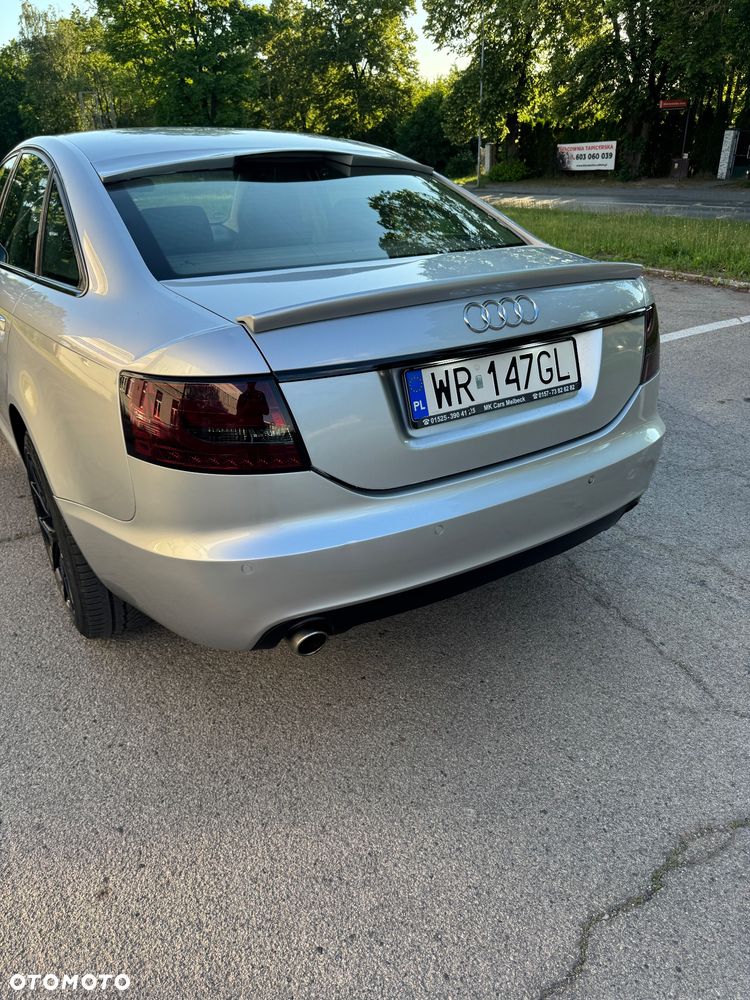 Audi A6 Limousine 2.4 - 5