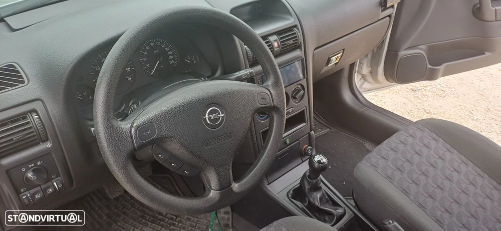 Opel Astra - 17