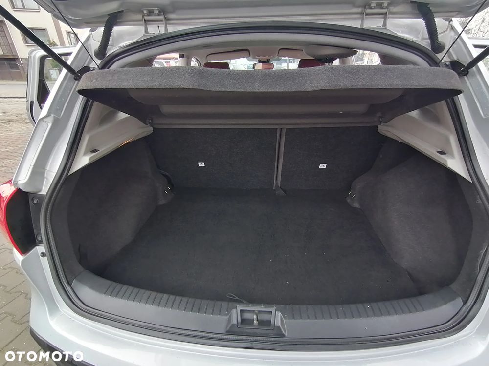 Nissan Qashqai 2.0 dCi DPF acenta - 23