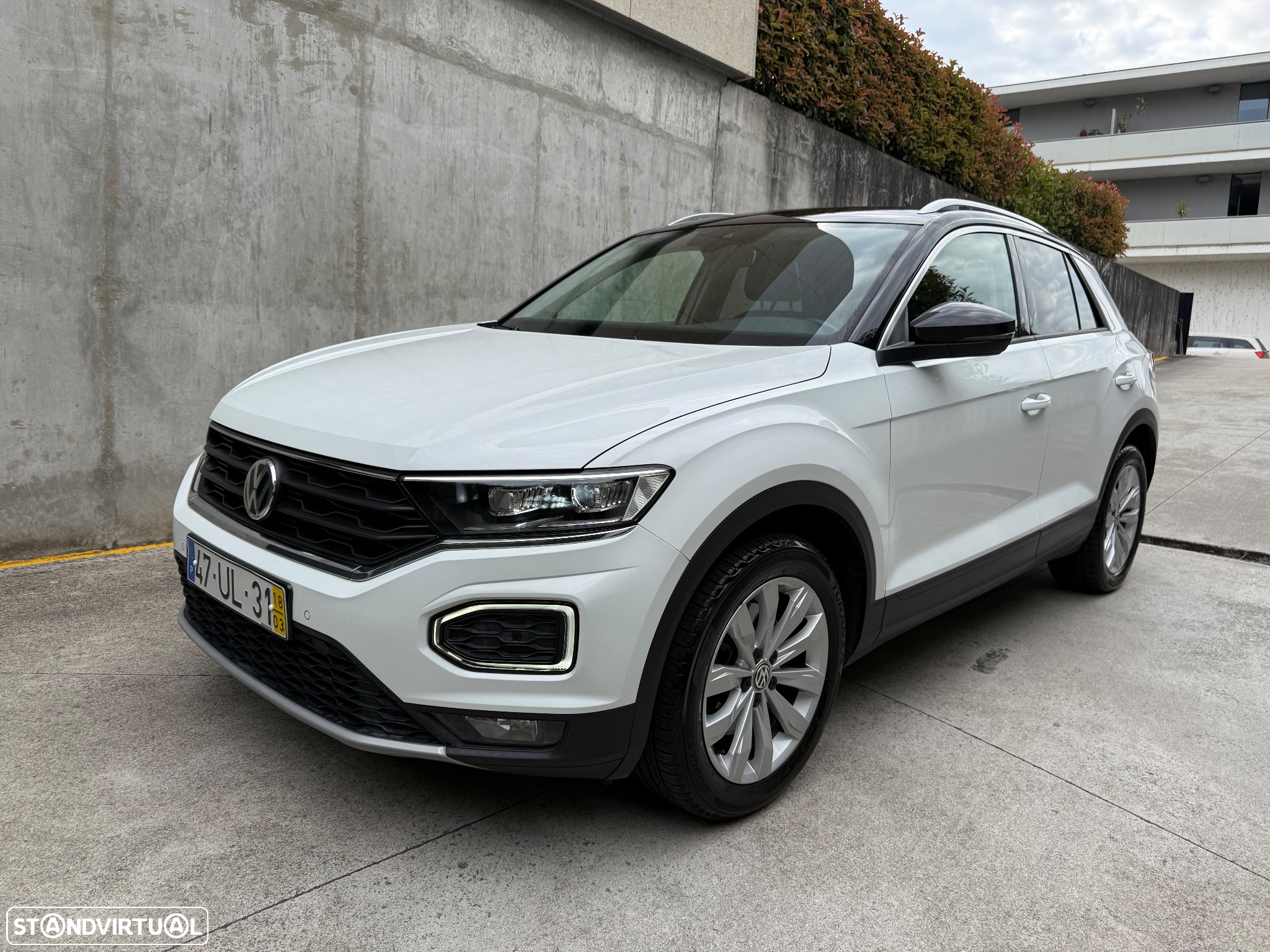 VW T-Roc 1.0 TSI Beats - 2