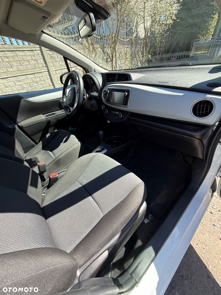 Toyota Yaris - 11