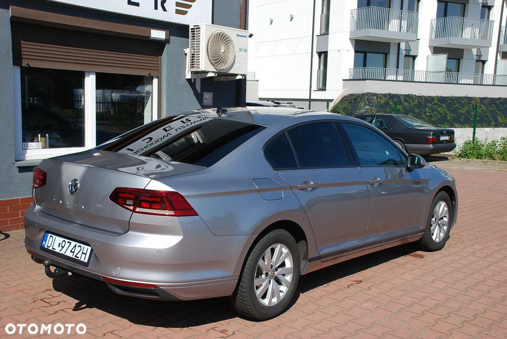Volkswagen Passat 1.5 TSI EVO Trendline DSG - 4