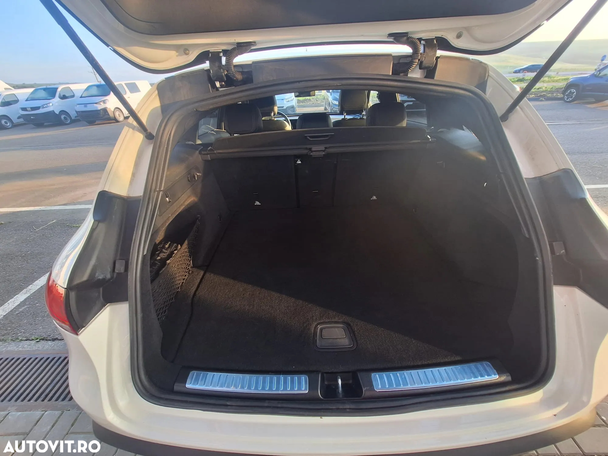 Mercedes-Benz EQC 400 4MATIC Sport - 6