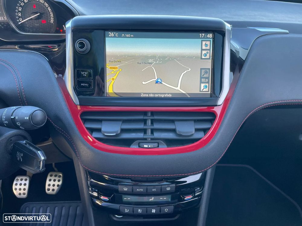 Peugeot 208 GTI 200 THP - 19