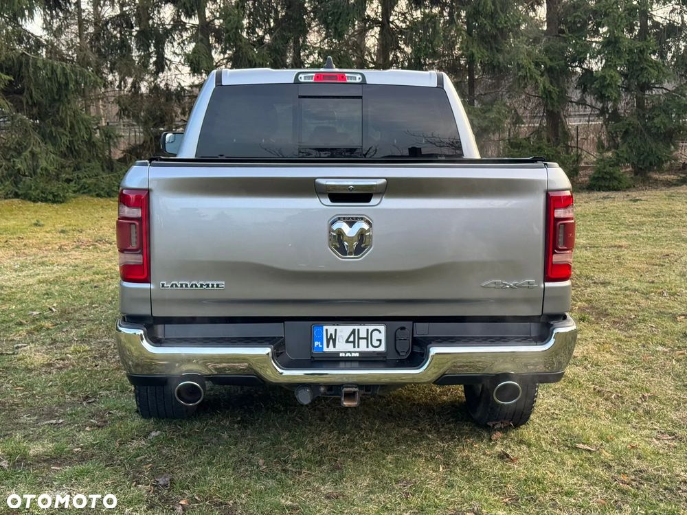 RAM 1500 5.7 Crew Cab Laramie - 4