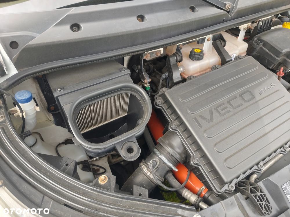 Iveco DAILY - 11