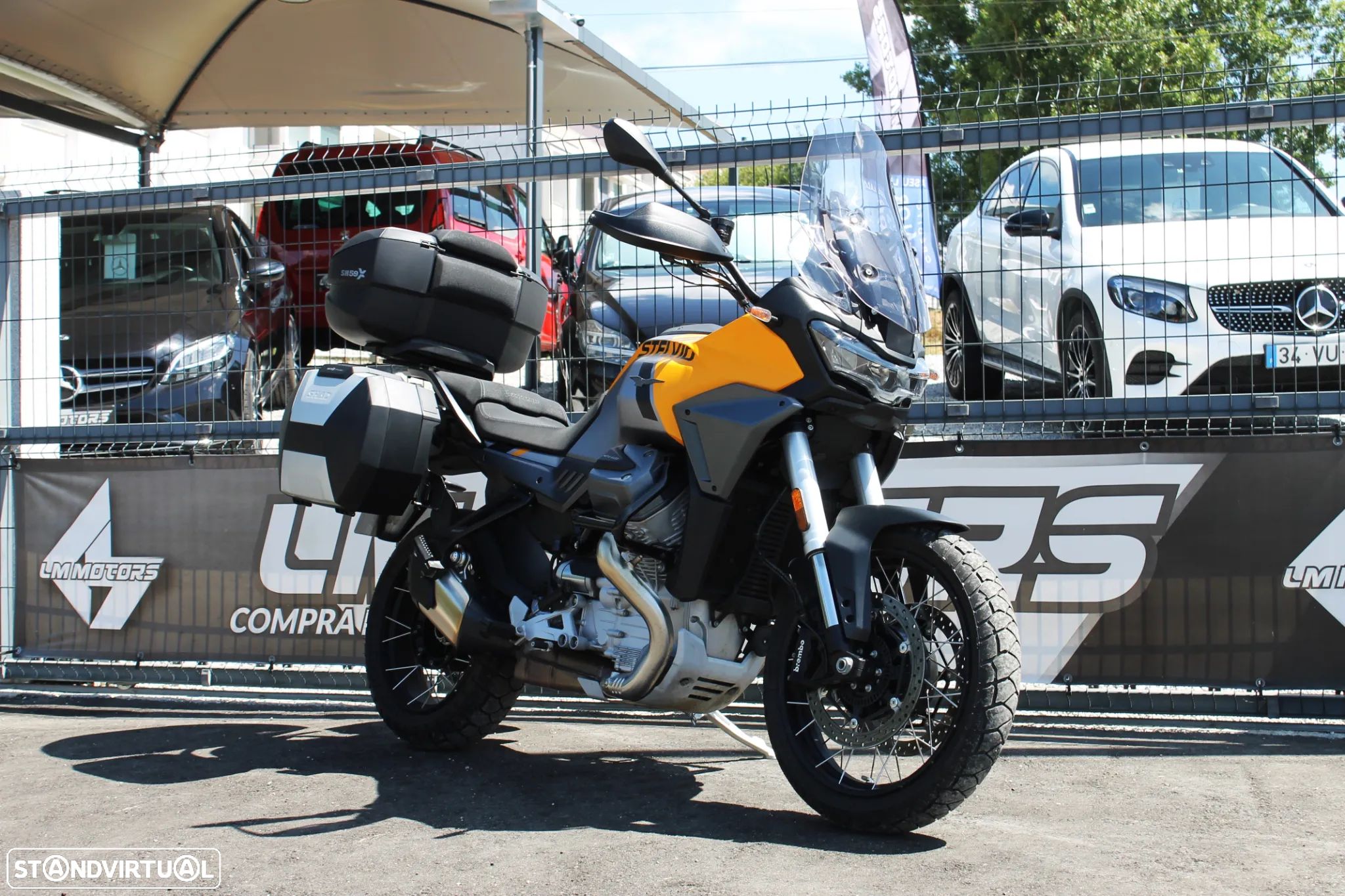 Moto Guzzi Stelvio 1000 - 1