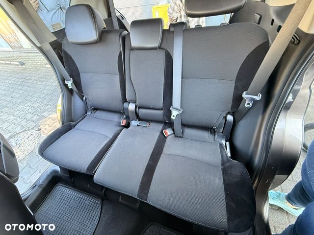 Mitsubishi Outlander 2.0 DID Instyle - 3