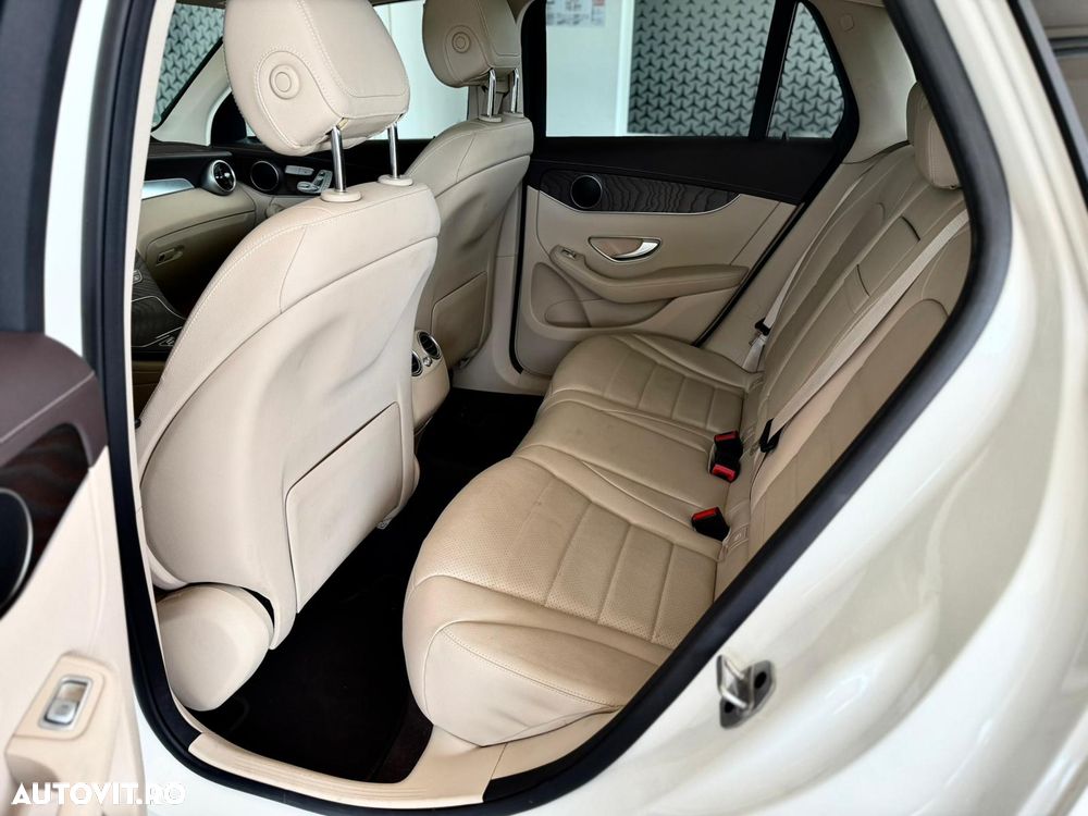 Mercedes-Benz GLC - 12