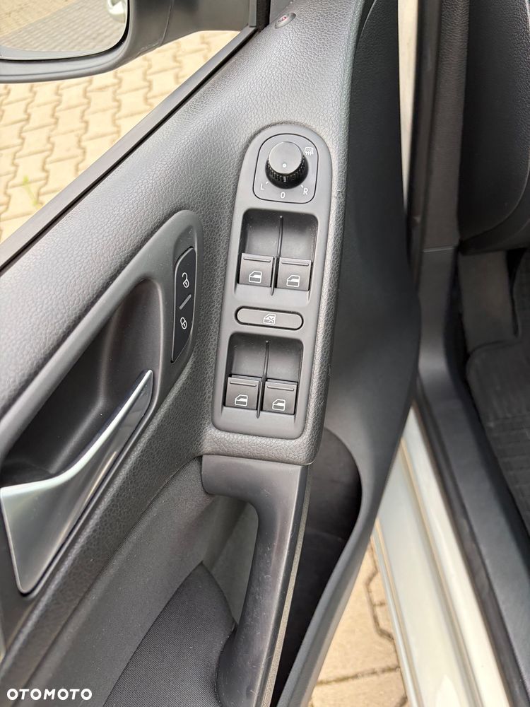 Volkswagen Golf 1.6 Trendline - 14