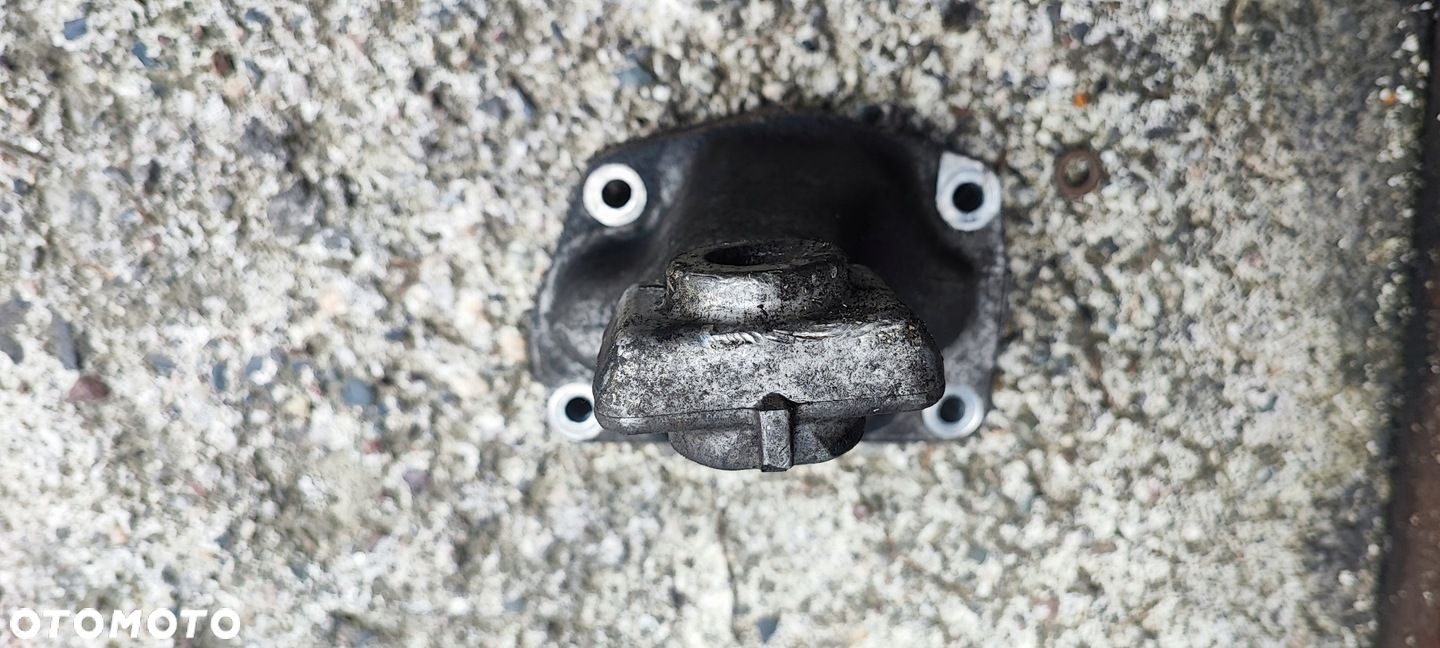 ŁAPA PODUSZKA SILNIKA LEWA MERCEDES ML W163 4.0 CDI 01-05 A6282230204 - 2