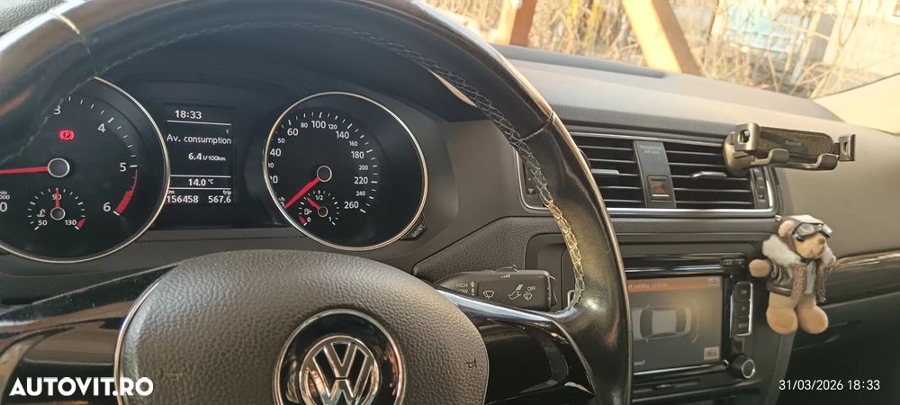 Volkswagen Jetta - 10