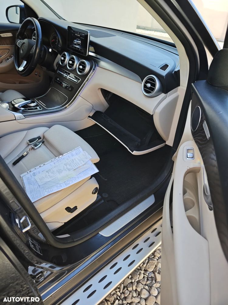 Mercedes-Benz GLC 250 d 4MATIC 9G-TRONIC - 12