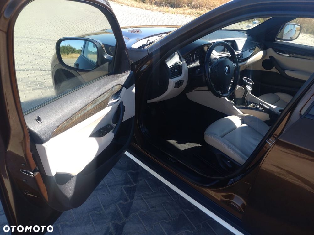 BMW X1 xDrive20d xLine - 18