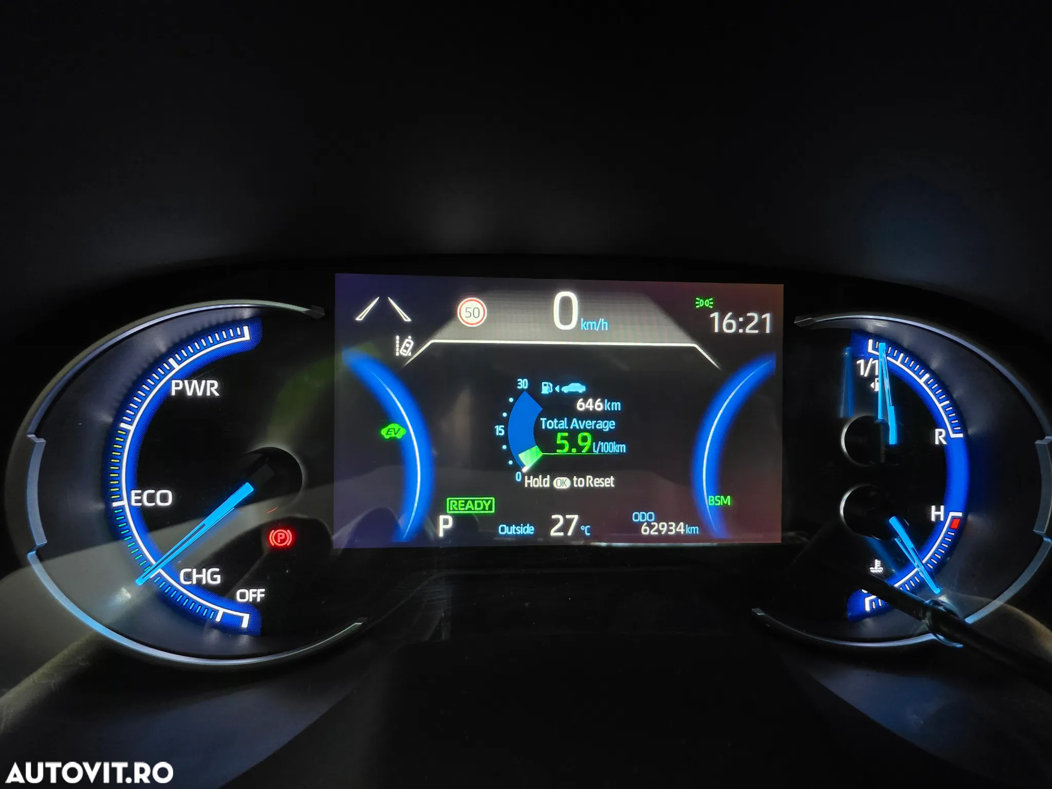 Toyota RAV4 2.5 Hybrid VVT-iE 4x4 Luxury Plus - 35