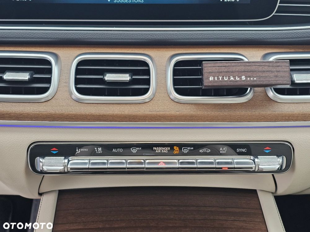 Mercedes-Benz GLE - 21