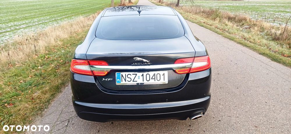 Jaguar XF - 7