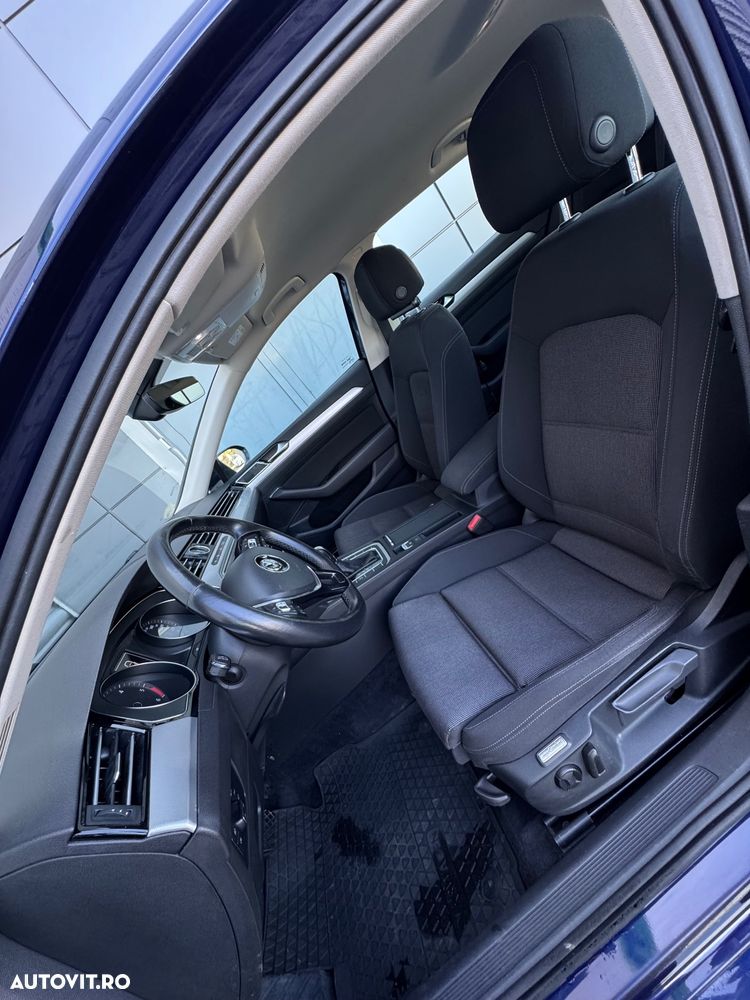 Volkswagen Passat - 3