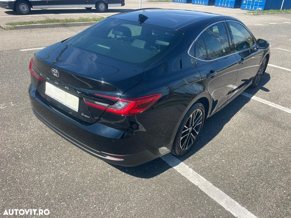 Toyota Camry 2.5 Dynamic - 27