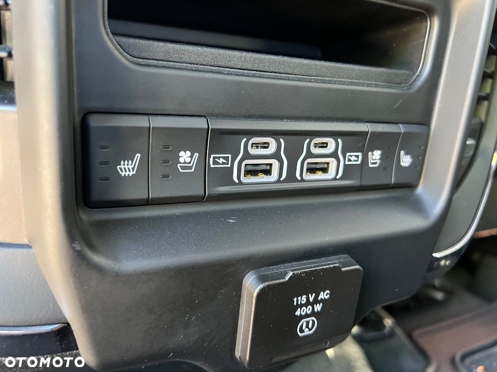 Dodge RAM - 31
