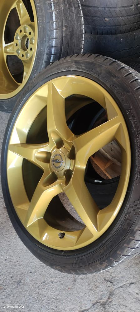 Opel Astra GTC 1.9 CDTI - 4