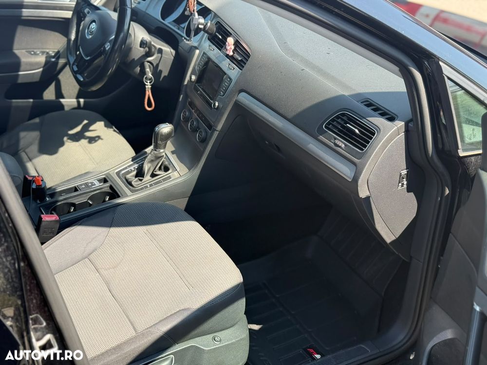 Volkswagen Golf 1.6 TDI DPF BMT DSG Comfortline - 9