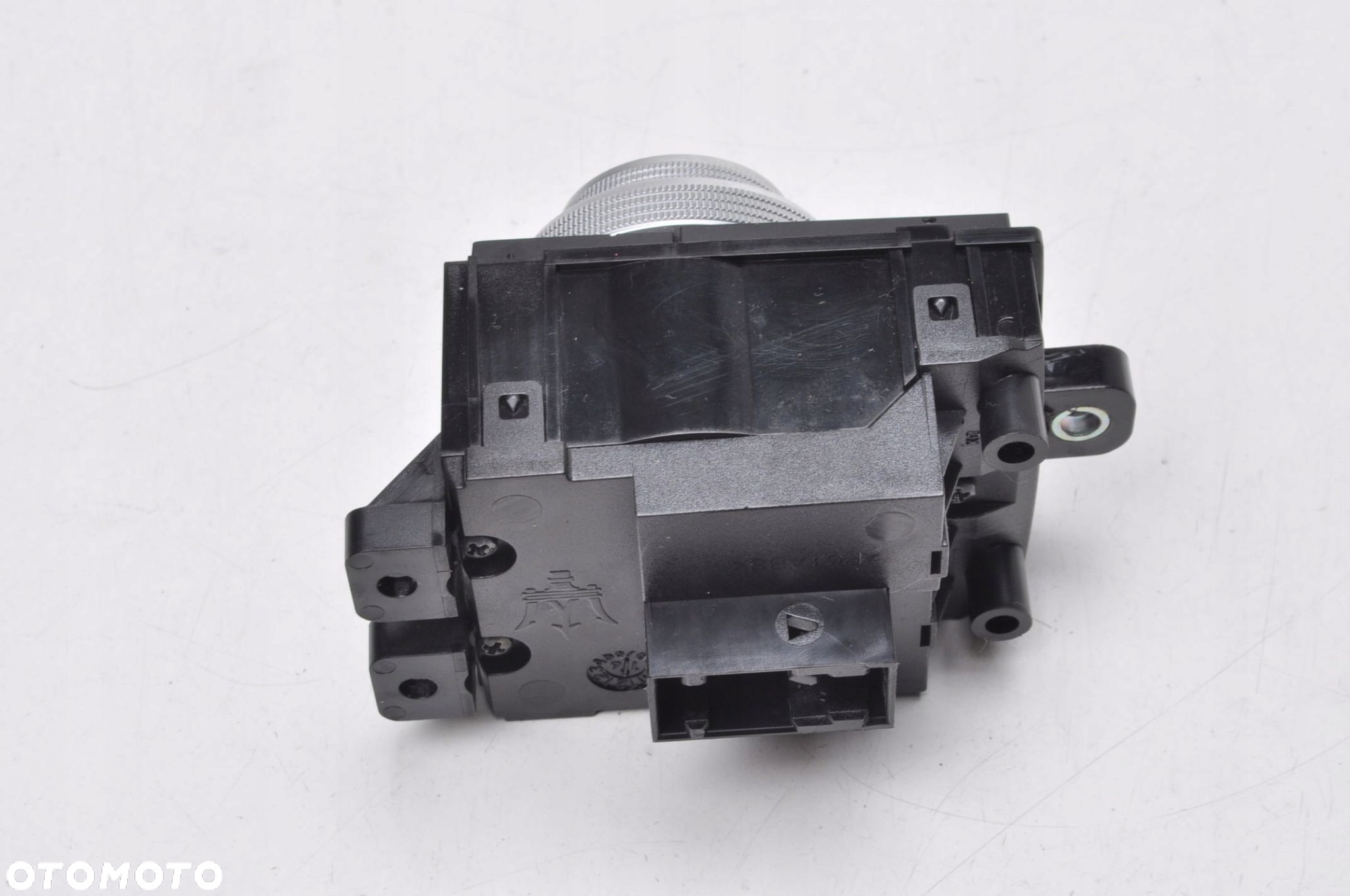 MASERATI GHIBLI III POKRĘTŁO PANEL IDRIVE 670141622 - 3