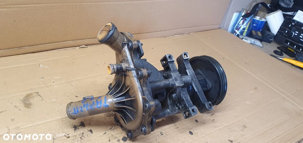 Pompa wspomagania kierownicy pompa wody Ford Transit MK7 2.2 TDCI - 2