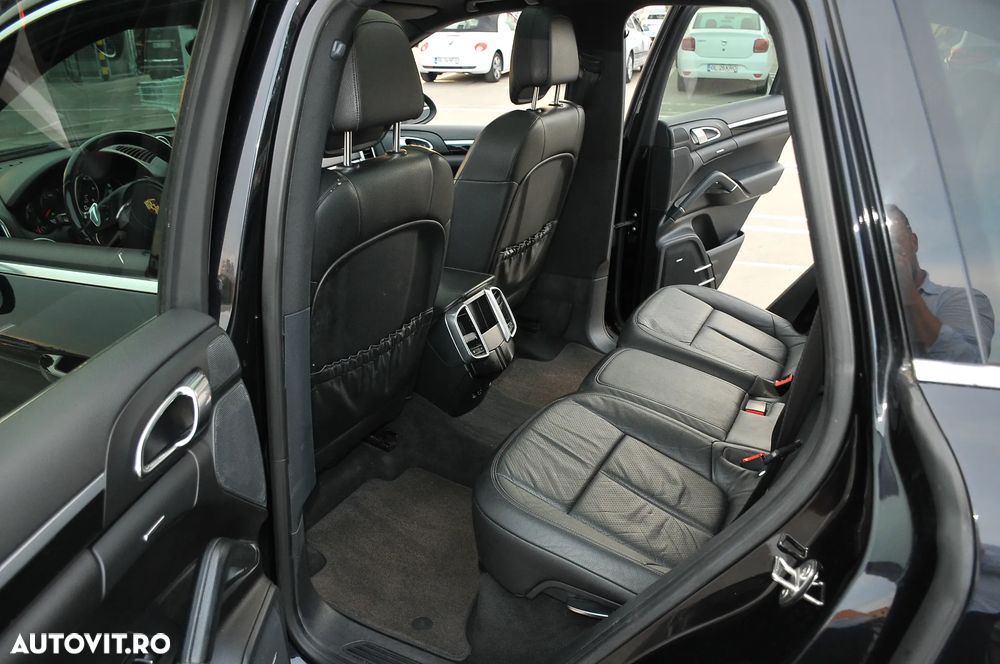 Porsche Cayenne Tiptronic S - 18