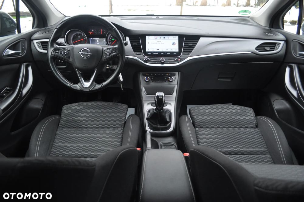 Opel Astra 1.4 Turbo Edition - 24