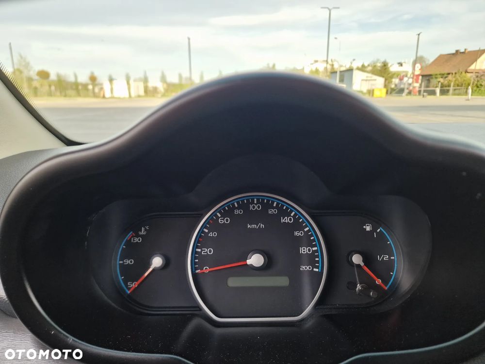 Hyundai i10 1.1 Premium - 31