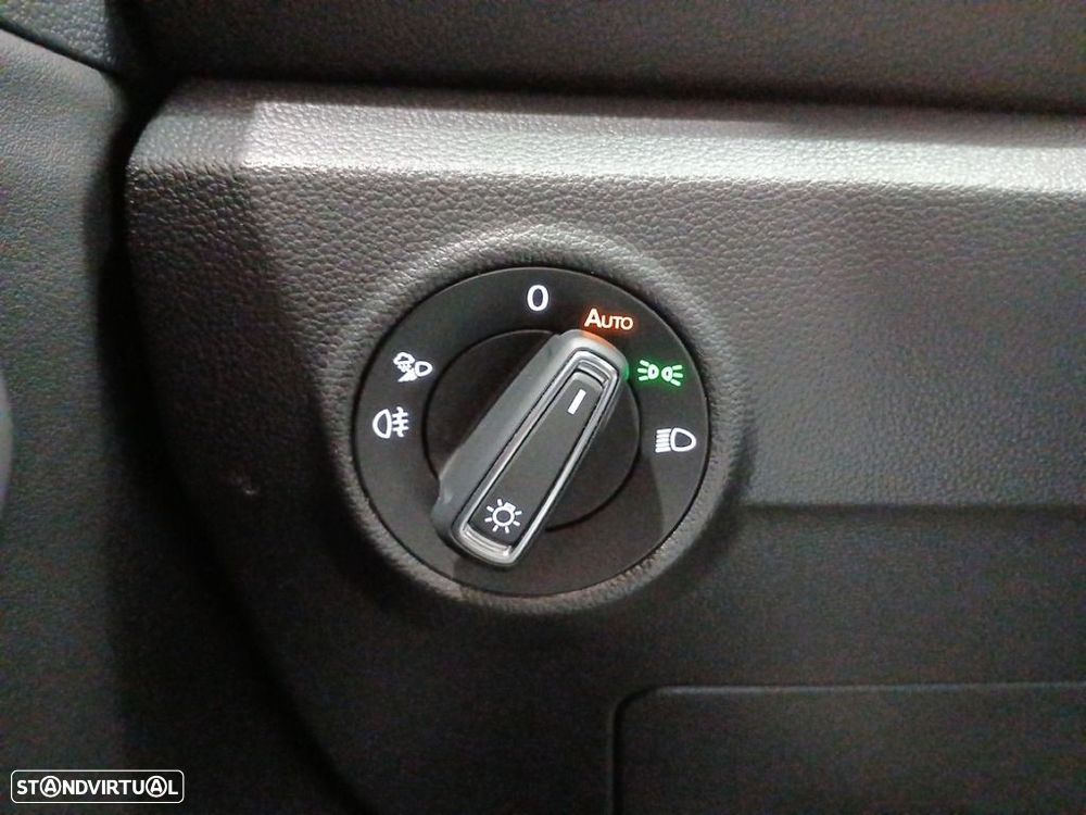 VW T-Roc 1.5 TSI R-Line DSG - 16