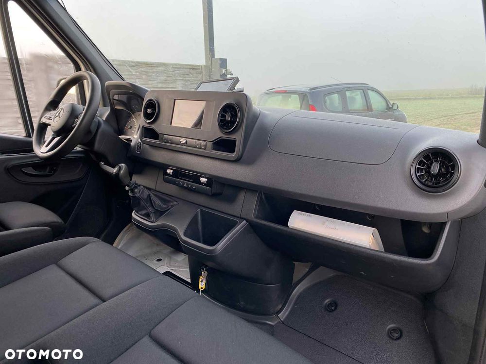 Mercedes-Benz SPRINTER * 2020r * Tylko 129.000km ! * HAK 3.5 T - 16