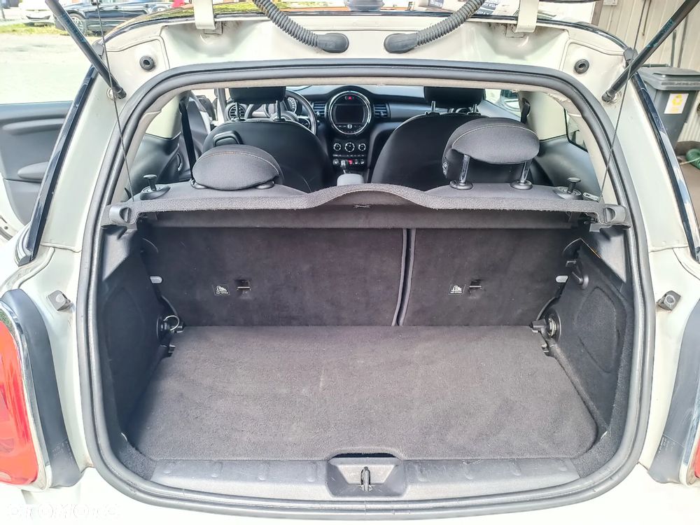 MINI Cooper Standard - 36