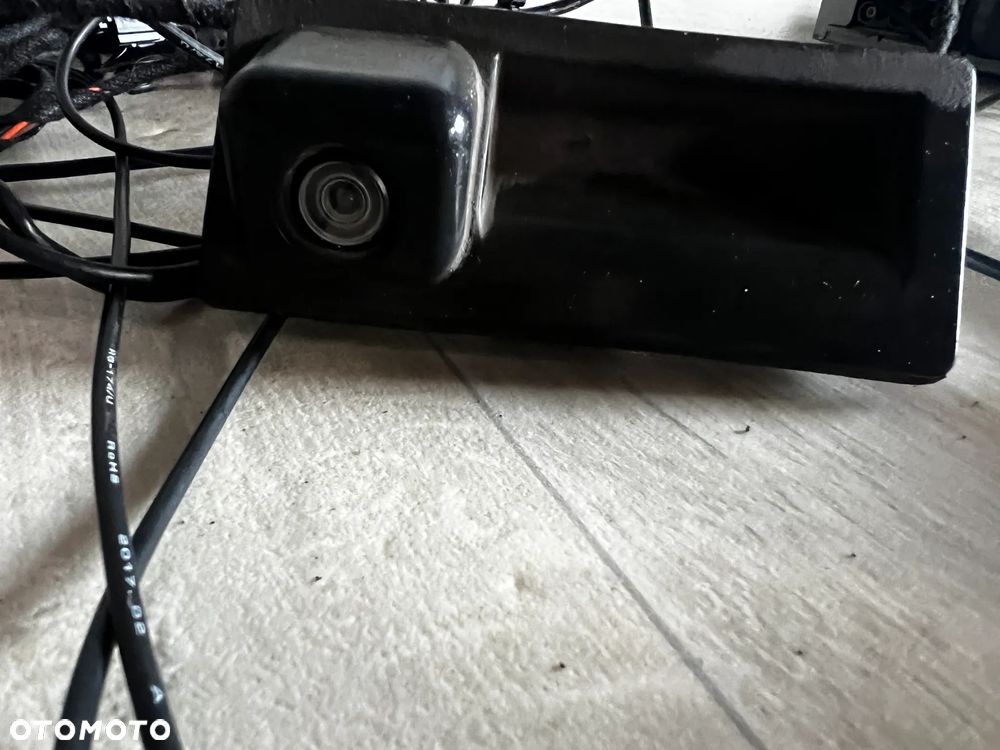 KOMPLETNA WIĄZKA MODUŁ KAMERY COFANIA KAMERA AUDI Q3 8U0907441 8U0971147AA 8U0971148DK 5N0827566A - 2