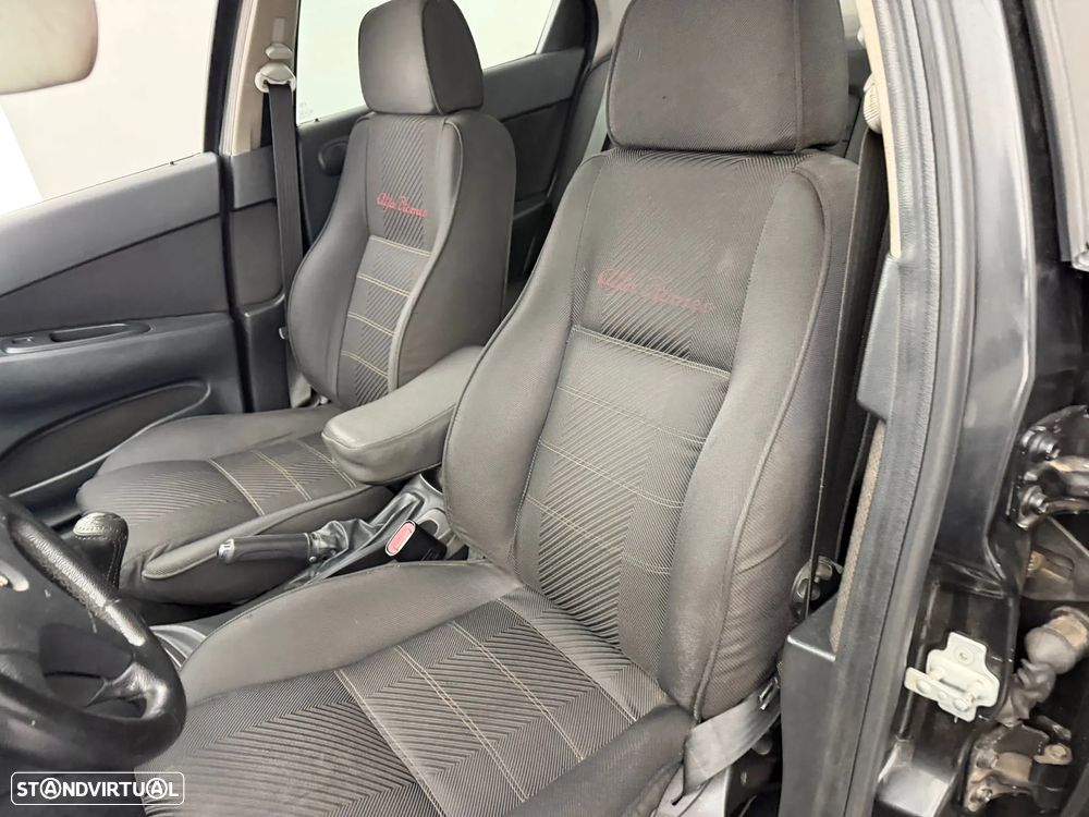 Alfa Romeo 156 1.6 TS - 8