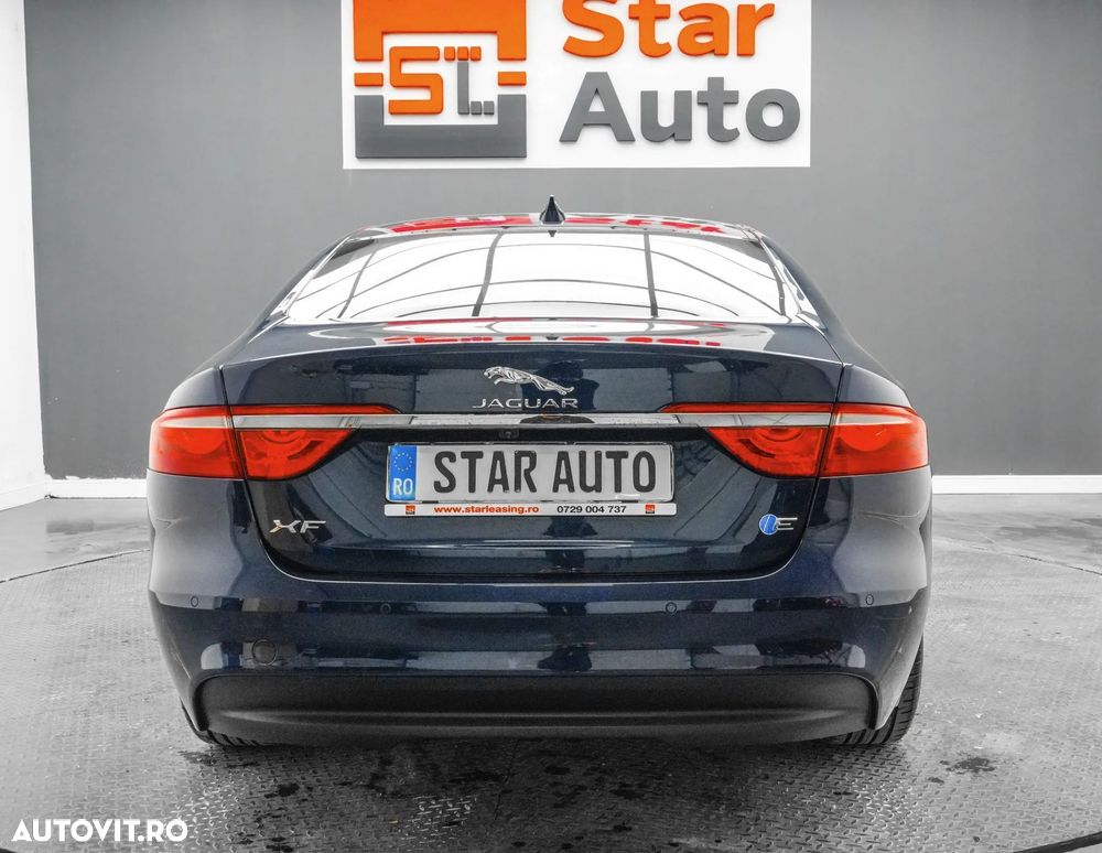 Jaguar XF 20d RWD E-Performance Pure - 6