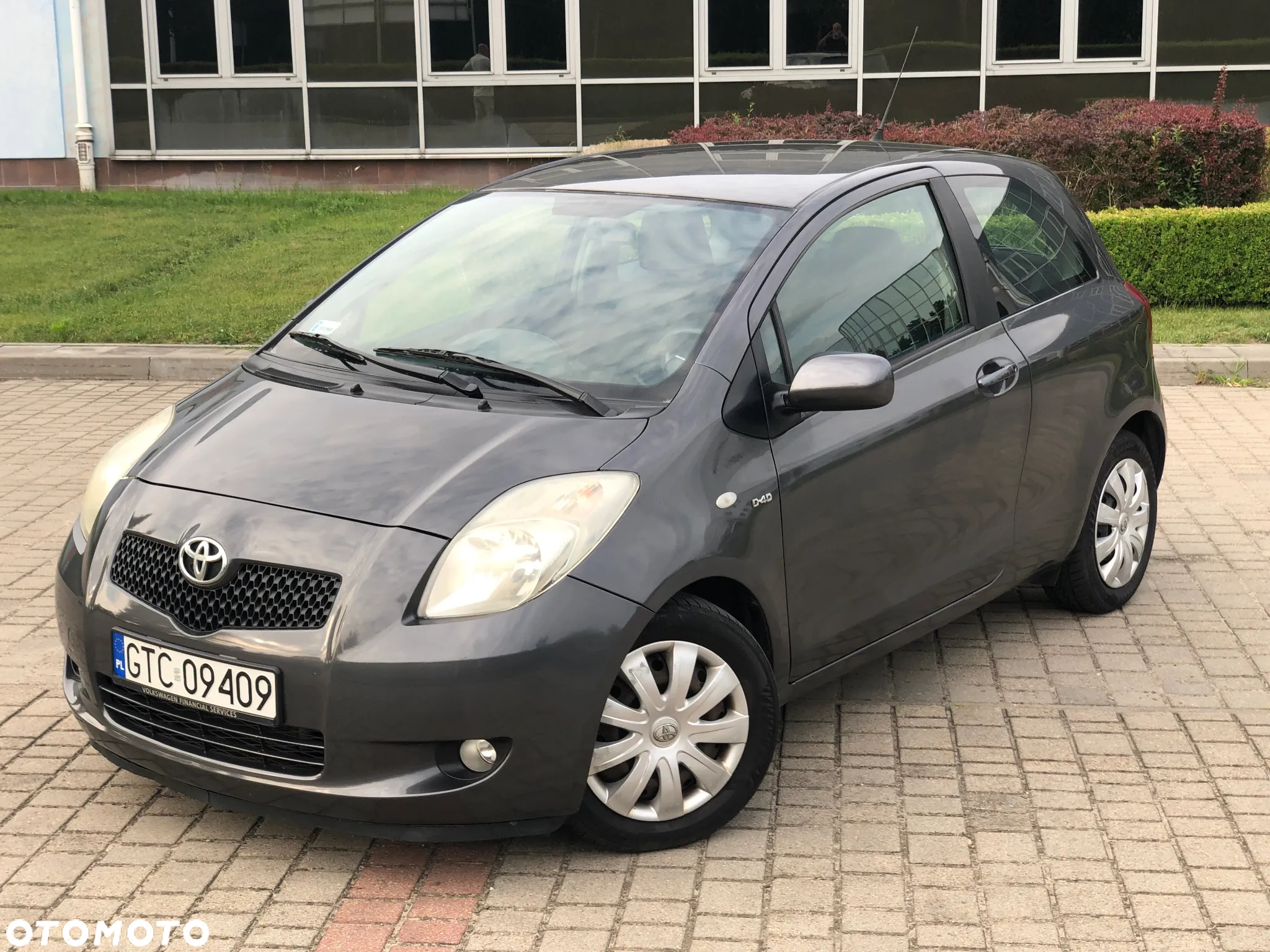 Toyota Yaris - 2