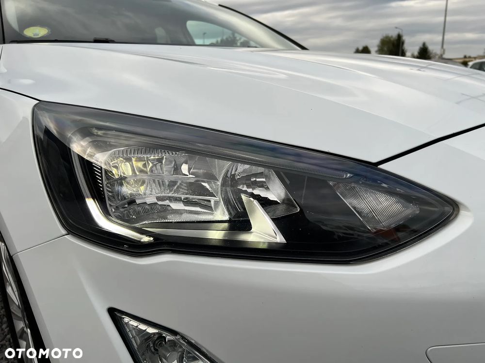 Ford Focus 1.5 EcoBlue STart-Stopp-System TITANIUM - 14