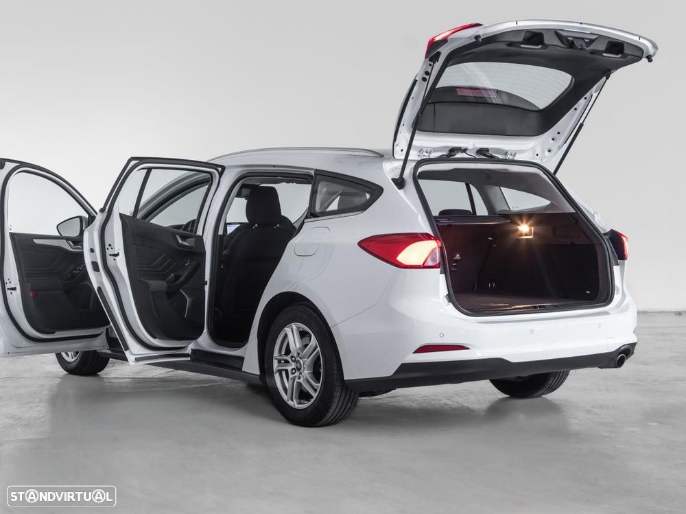 Ford Focus SW 1.5 TDCi EcoBlue Connected - 6