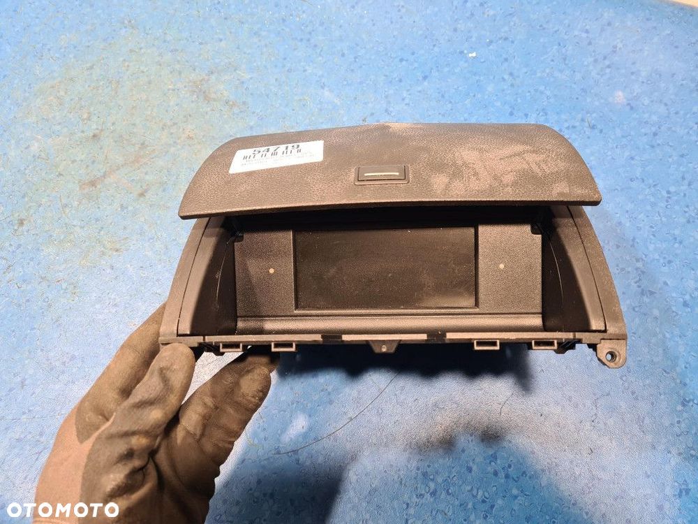 MERCEDES-BENZ W204 C 200 CDI WYŚWIETLACZ RADIA / GPS A20468012319F45 - 2