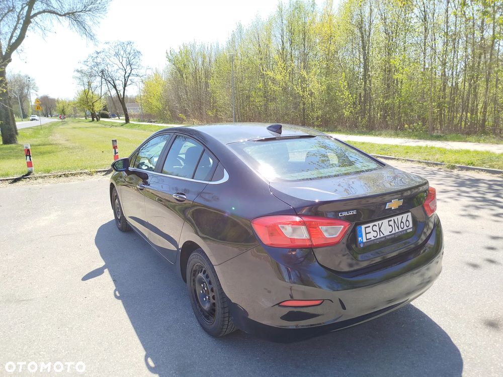 Chevrolet Cruze - 22