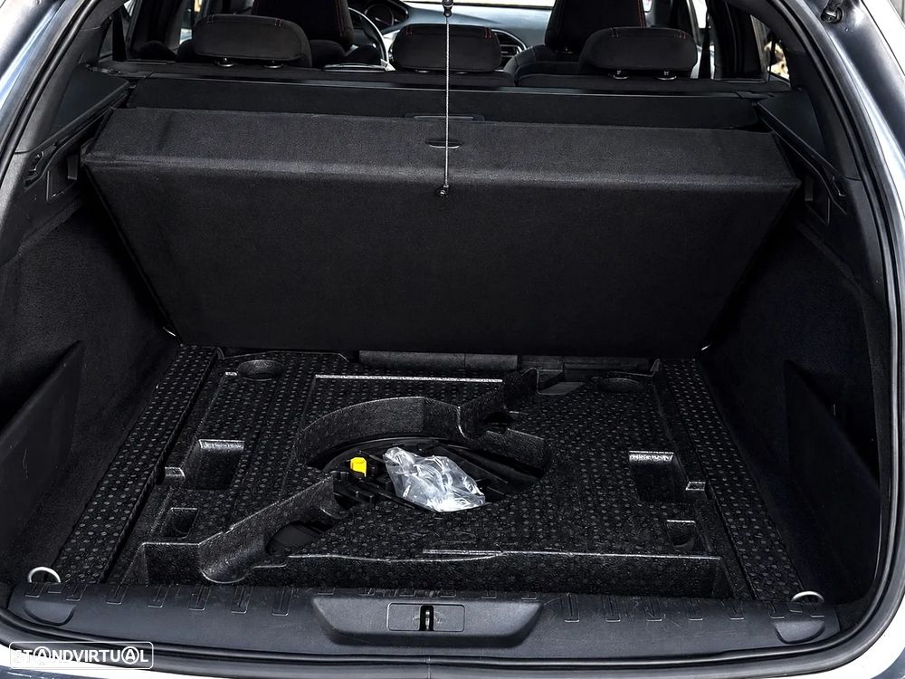 Peugeot 308 1.2 PureTech GT Line EAT8 - 27