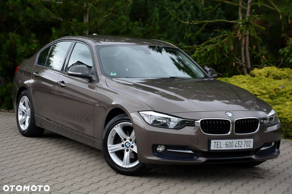 BMW Seria 3 318d Blue Performance Sport Line - 9